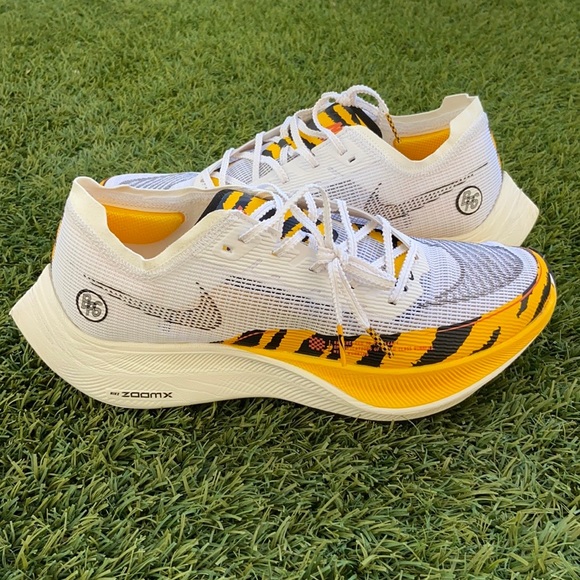 nike zoomx vaporfly next 2 yellow